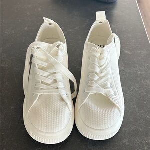 New women’s white platform sneakers- Nordstrom BP brand - NWO box